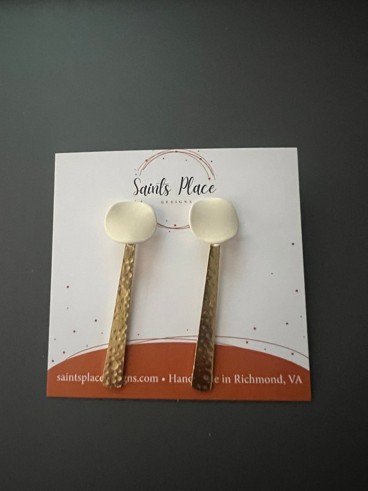 Cream Stud with hammered gold plated stick pendant - Saints Place Designs