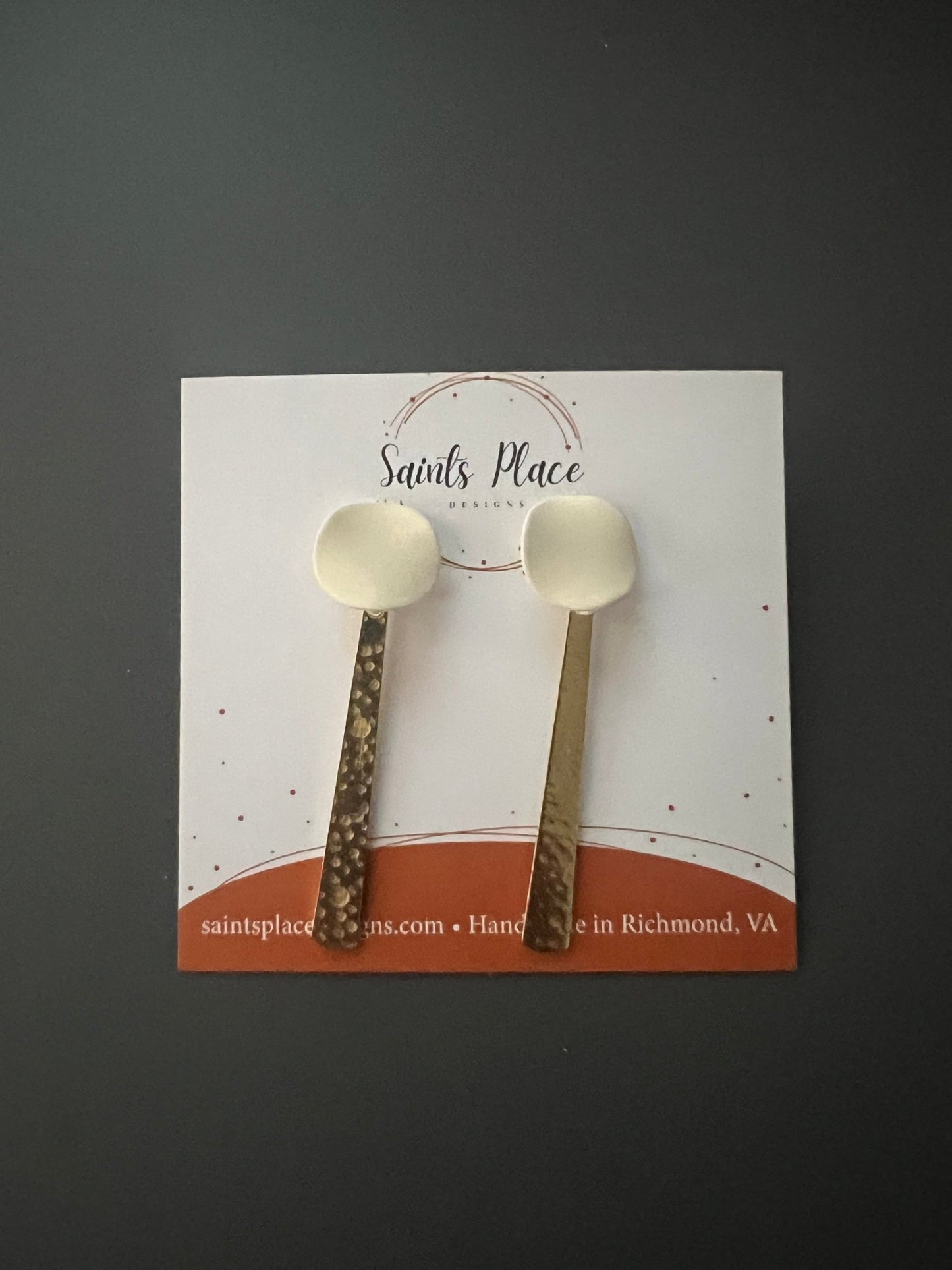 Cream Stud with hammered gold plated stick pendant - Saints Place Designs